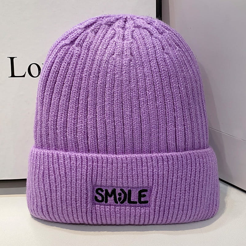 H00019 Zimní vyšívaná pletená čepice pro dospělé